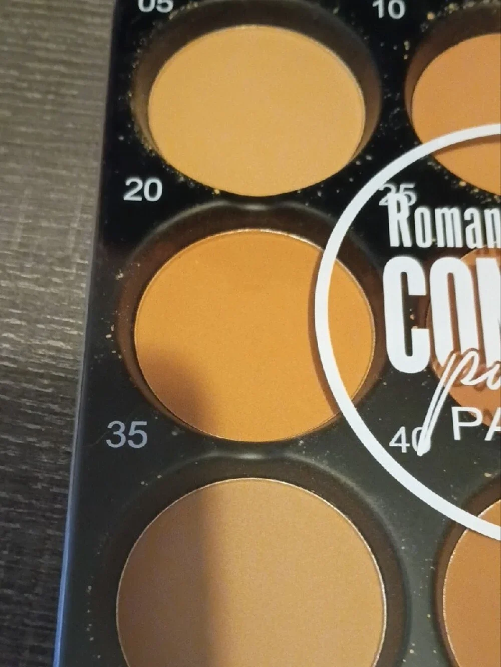 9-in-1 Contour Powder Palette - Warm Brown Shades